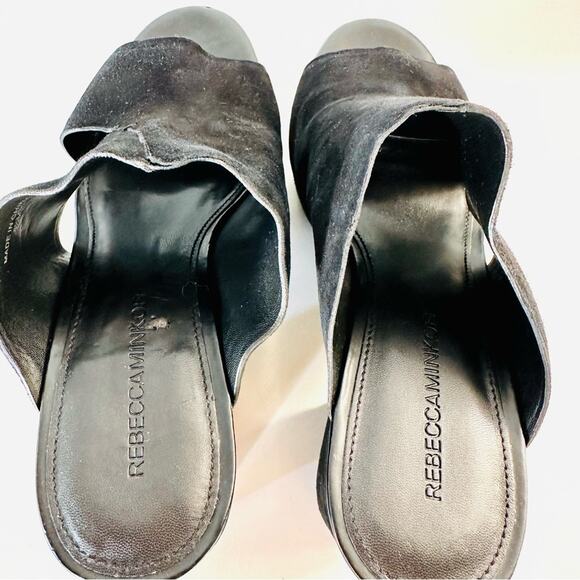 NEW REBECCA MINKOFF Classic Black Suede Chunky Platform Heeled Sandals Mules 8.5 - Picture 8 of 12